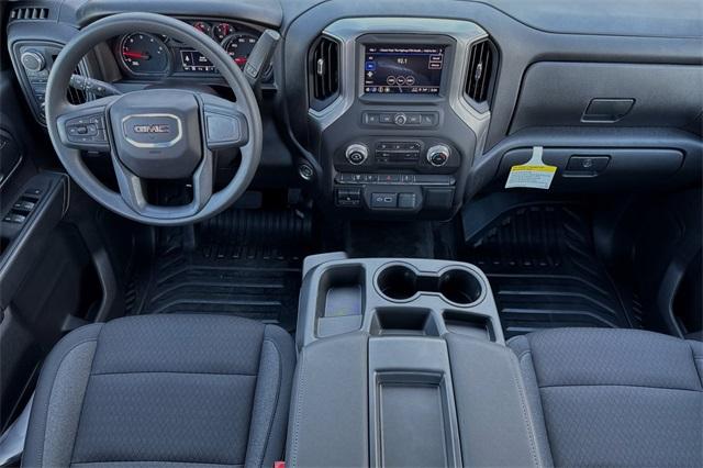 2025 GMC Sierra 2500 HD Vehicle Photo in ELK GROVE, CA 95757-8703