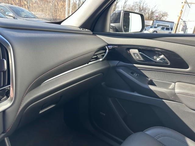 2022 Chevrolet Traverse Vehicle Photo in Roslyn, NY 11576