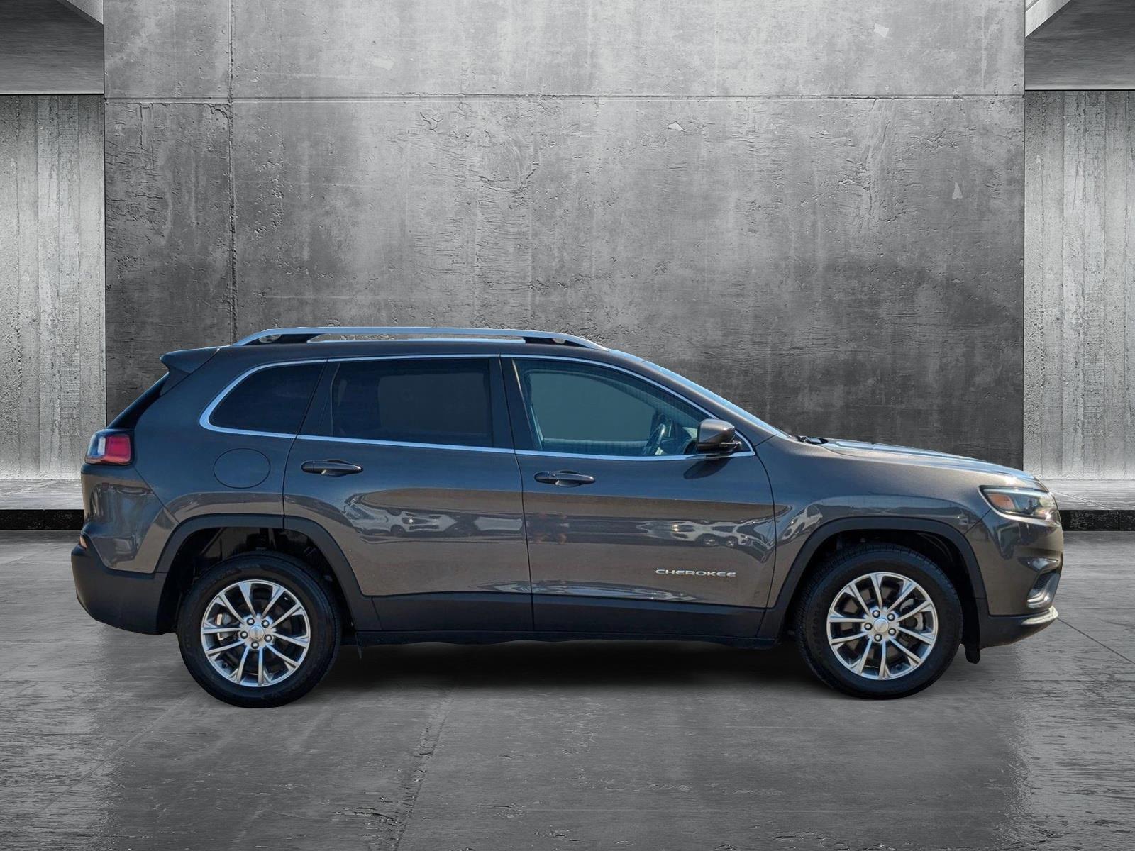 2019 Jeep Cherokee Vehicle Photo in St. Petersburg, FL 33713