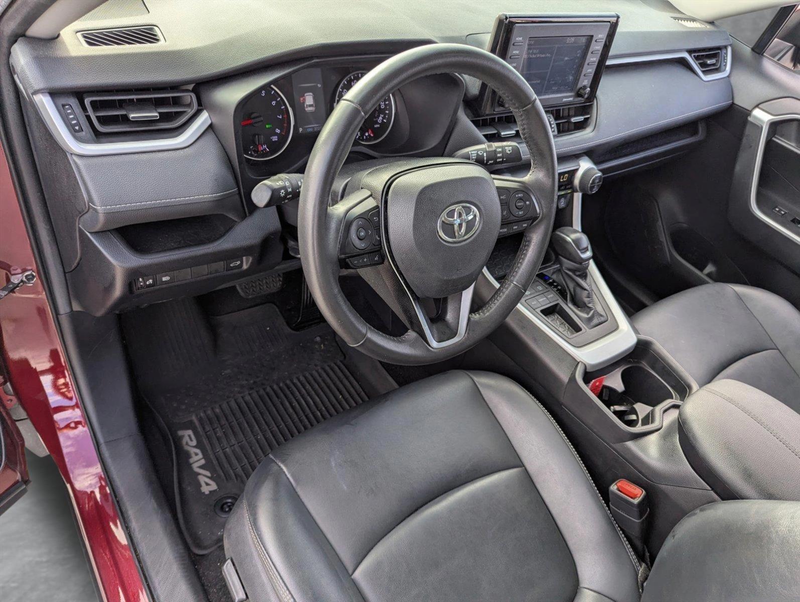 2020 Toyota RAV4 Vehicle Photo in Ft. Myers, FL 33907