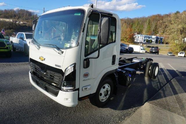 2025 Chevrolet 4500 HD LCF Diesel Vehicle Photo in FAIRMONT, WV 26554-2318