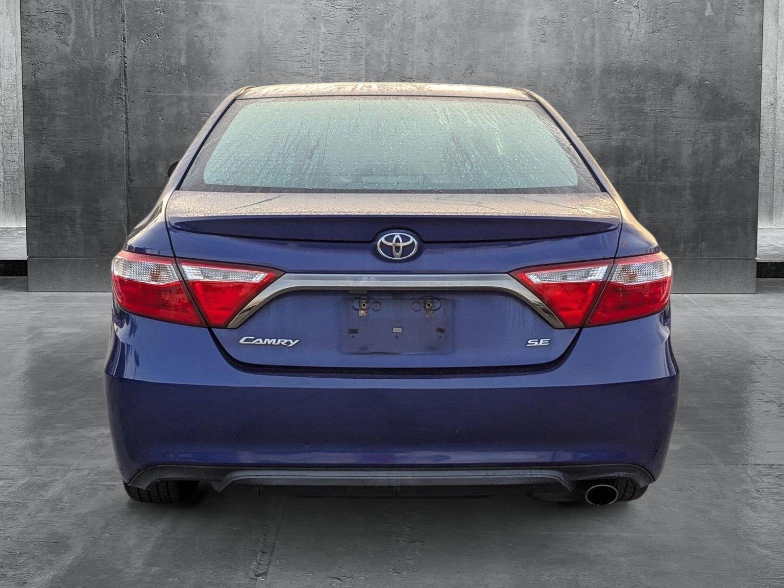 2016 Toyota Camry Vehicle Photo in PEMBROKE PINES, FL 33024-6534