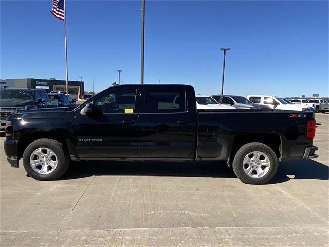 Used 2018 Chevrolet Silverado 1500 LT with VIN 3GCUKREC1JG541543 for sale in Centralia, MO