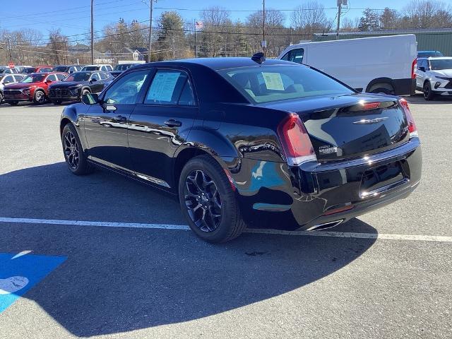 2022 Chrysler 300 Vehicle Photo in Gardner, MA 01440