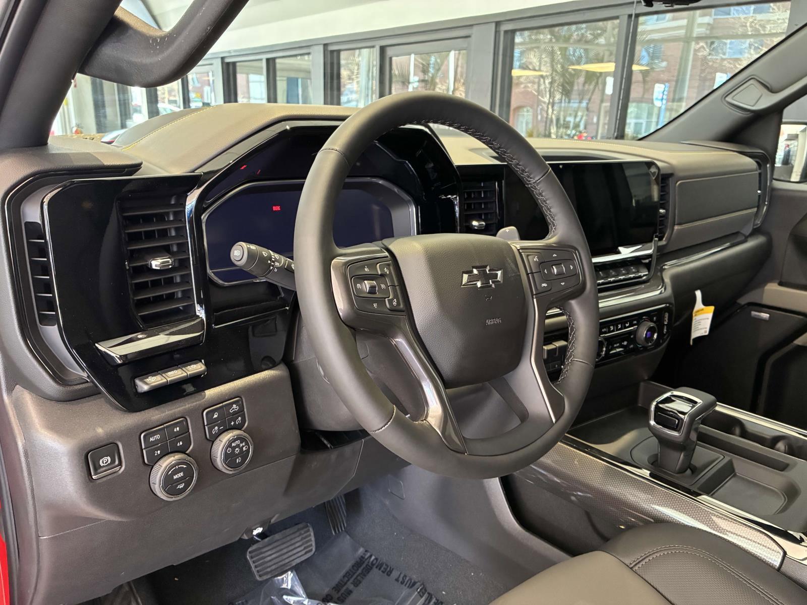 2025 Chevrolet Silverado 1500 Vehicle Photo in LOS ANGELES, CA 90007-3794