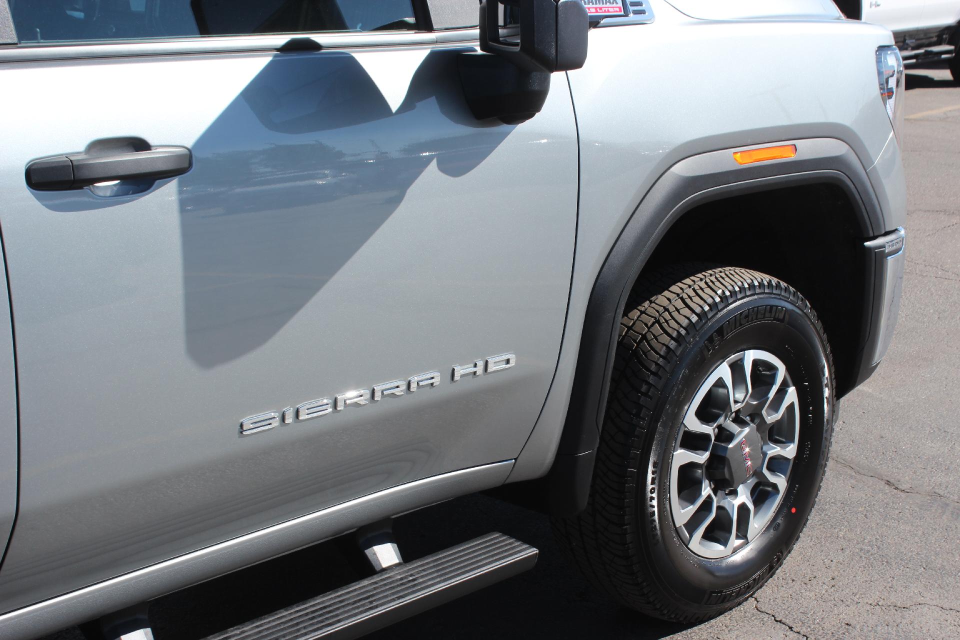 2025 GMC Sierra 3500 HD Vehicle Photo in AURORA, CO 80012-4011