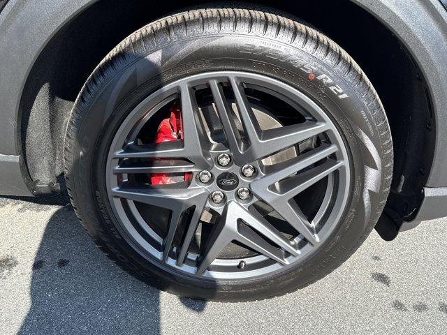 2025 Ford Explorer Vehicle Photo in Charlotte, NC 28212