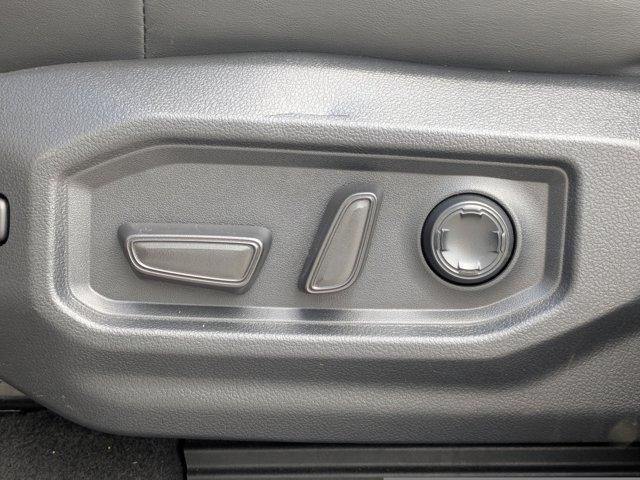 2022 Toyota Tundra 4WD Vehicle Photo in BRUNSWICK, GA 31525-1881