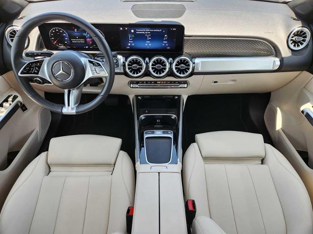 2025 Mercedes-Benz GLB Vehicle Photo in HOUSTON, TX 77079
