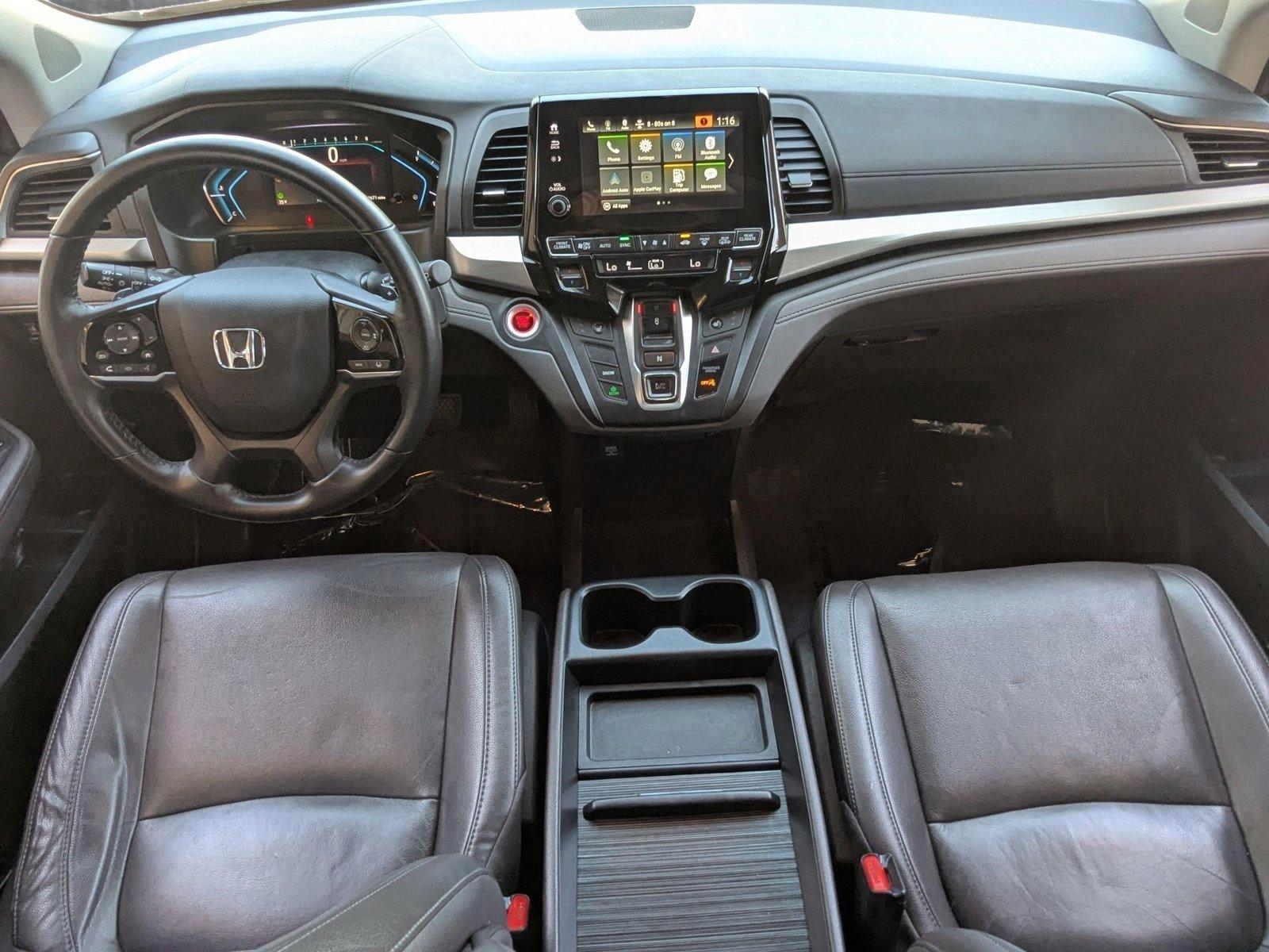 2019 Honda Odyssey Vehicle Photo in Valencia, CA 91355