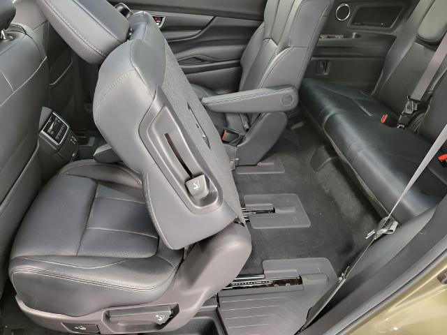 2024 Subaru Ascent Vehicle Photo in Green Bay, WI 54304