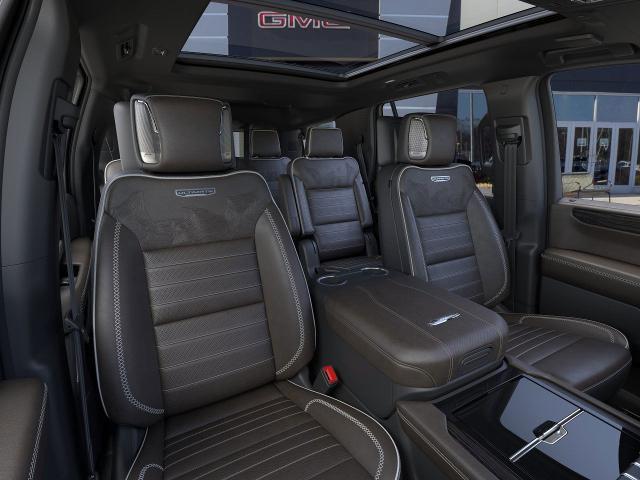 2025 GMC Yukon Vehicle Photo in DANBURY, CT 06810-5034