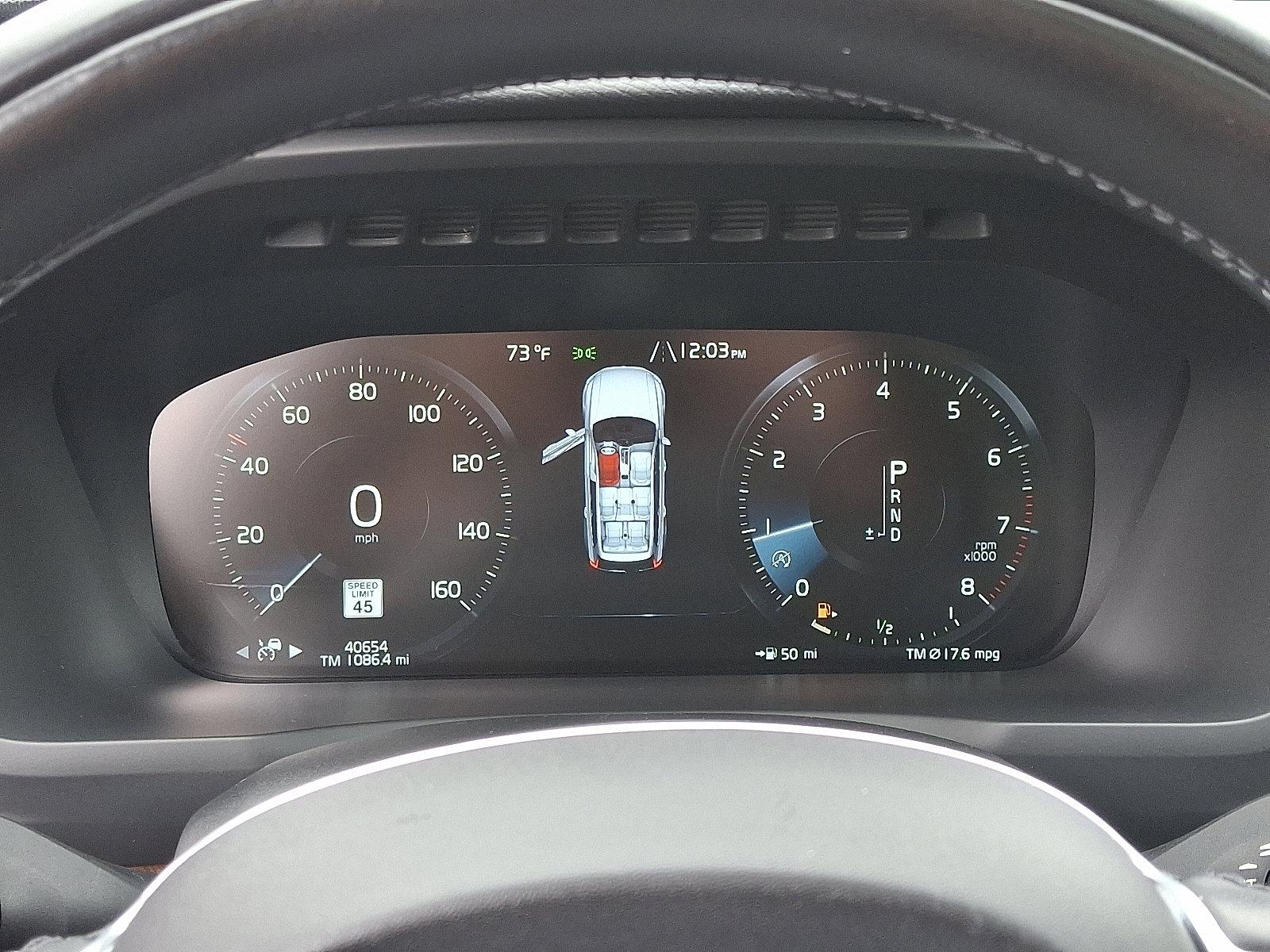 2022 Volvo XC90 Vehicle Photo in Trevose, PA 19053