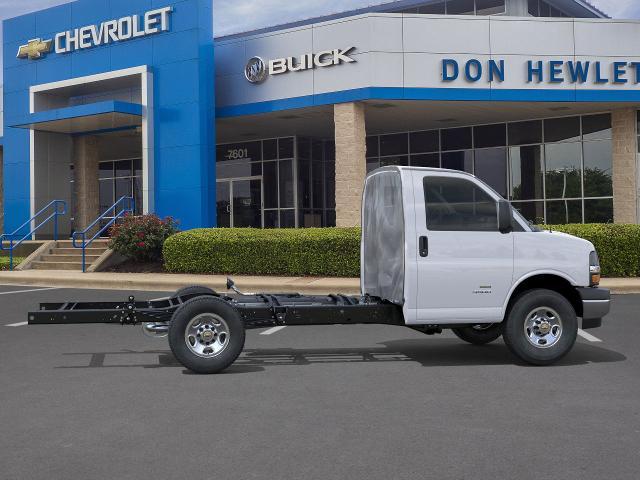 2025 Chevrolet Express Cutaway 3500 Vehicle Photo in GEORGETOWN, TX 78626-7508
