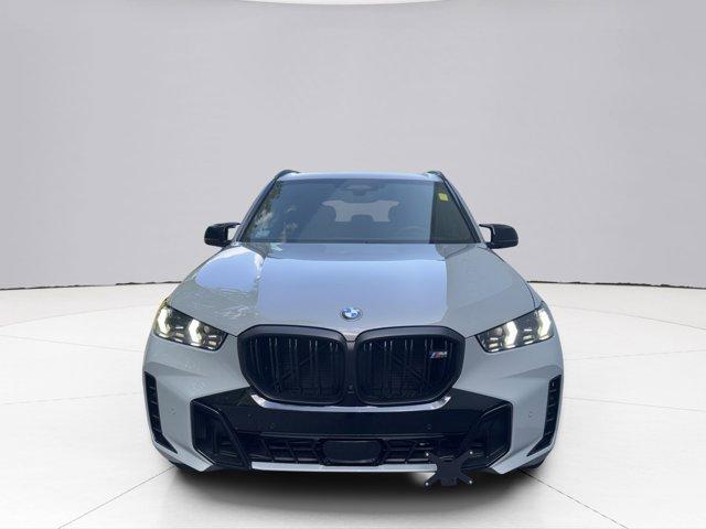 2025 BMW X5 M60i Vehicle Photo in LEOMINSTER, MA 01453-2952