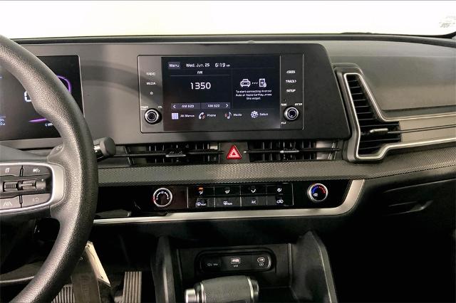 2024 Kia Sportage Vehicle Photo in Lees Summit, MO 64086
