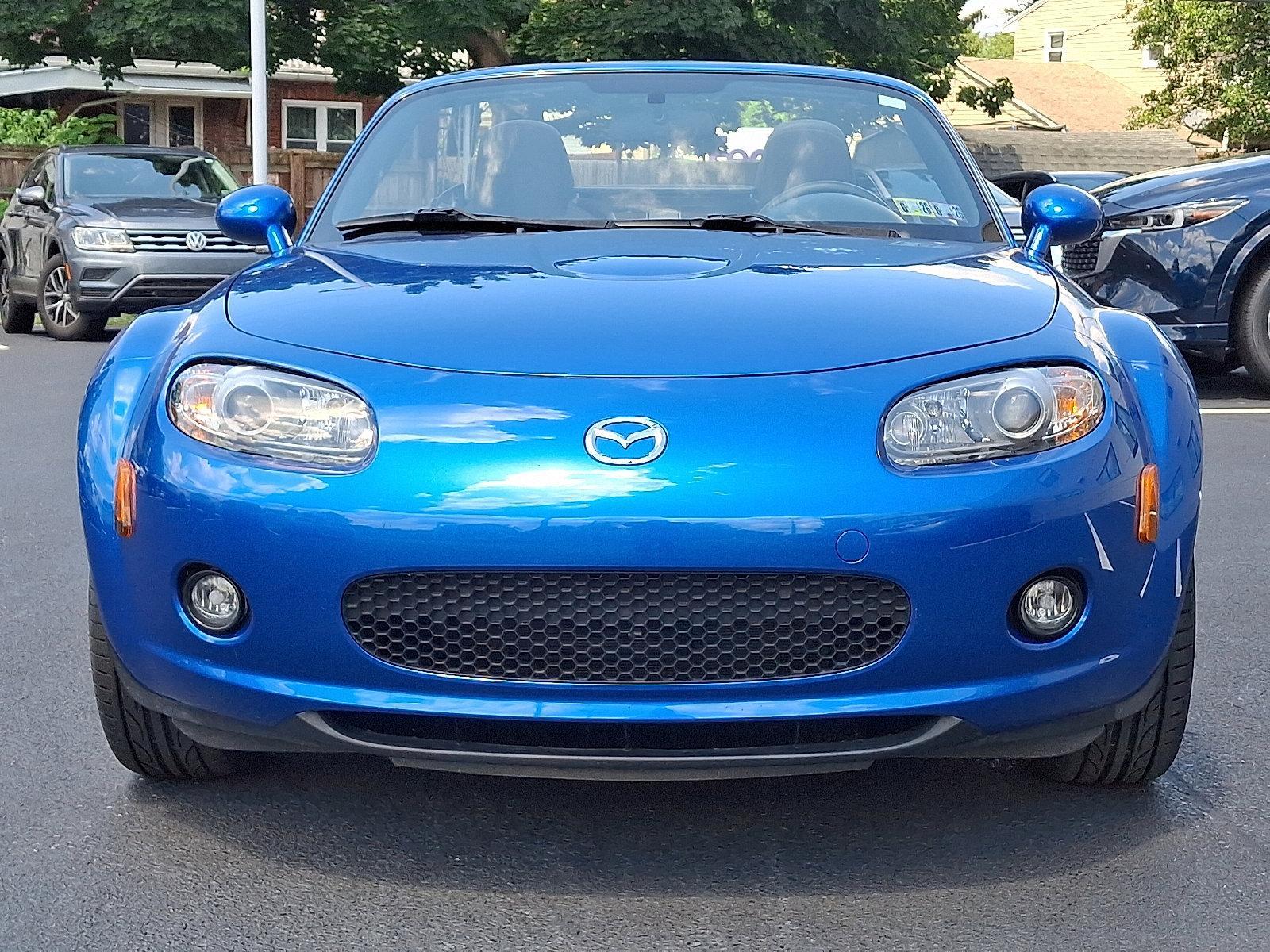 2006 Mazda MX-5 Miata Vehicle Photo in Harrisburg, PA 17111
