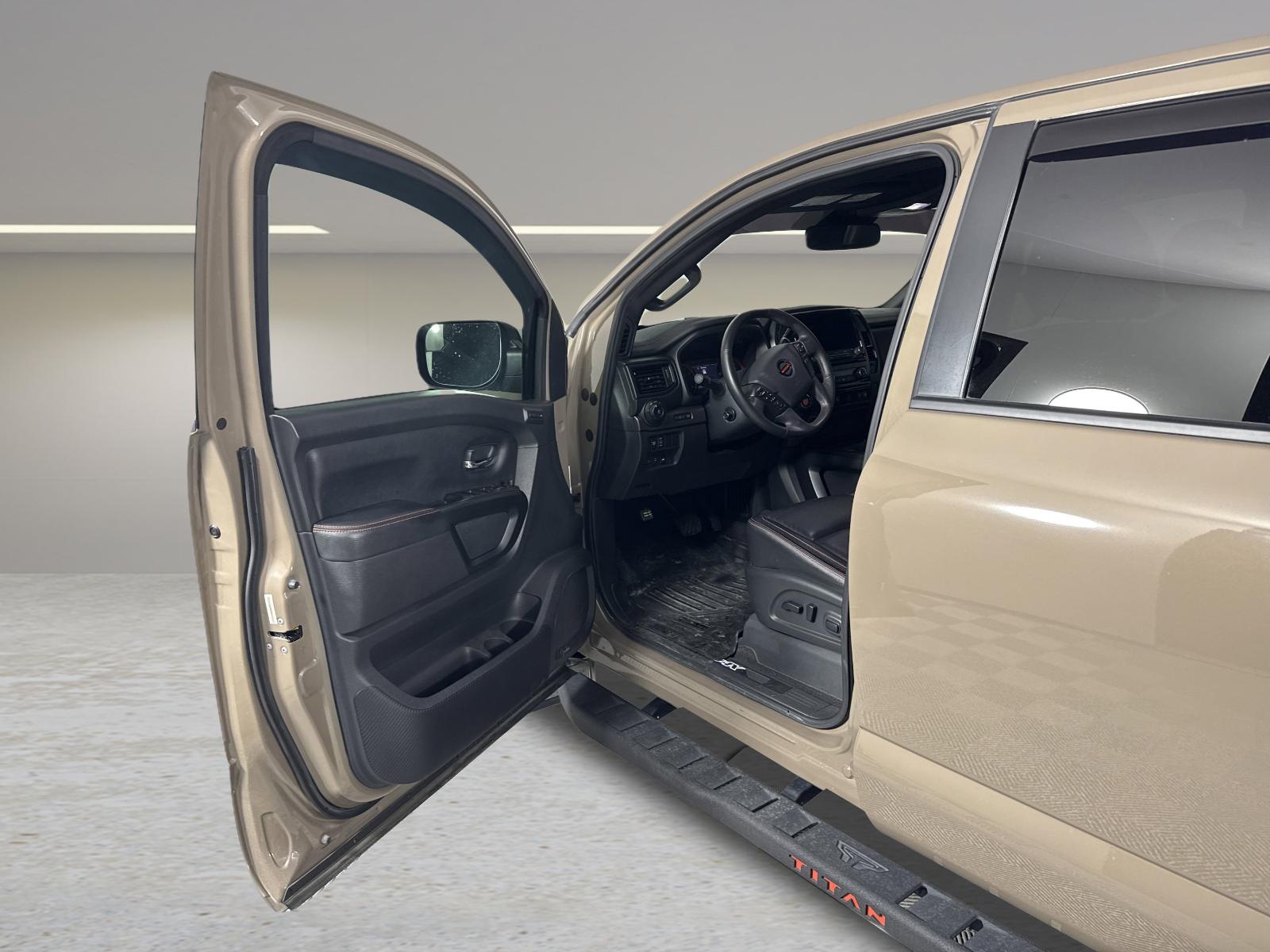 2021 Nissan Titan Vehicle Photo in GEORGETOWN, TX 78626-7508