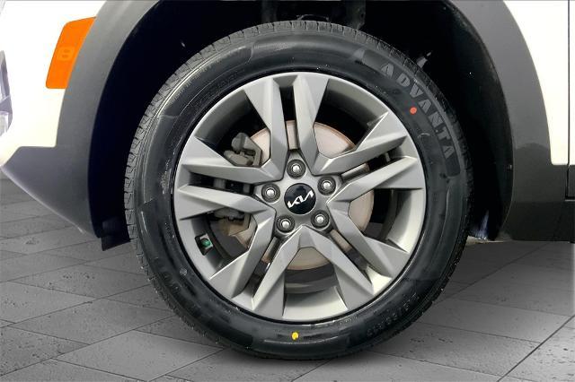 2023 Kia Seltos Vehicle Photo in Lees Summit, MO 64086