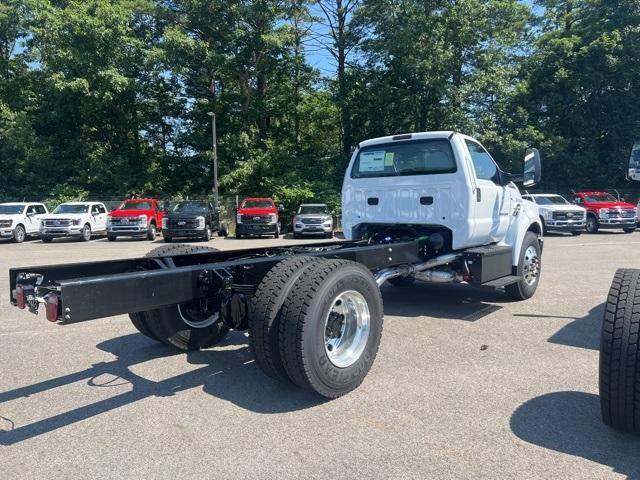 2025 Ford F-750SD Vehicle Photo in Webster, MA 01570-1415
