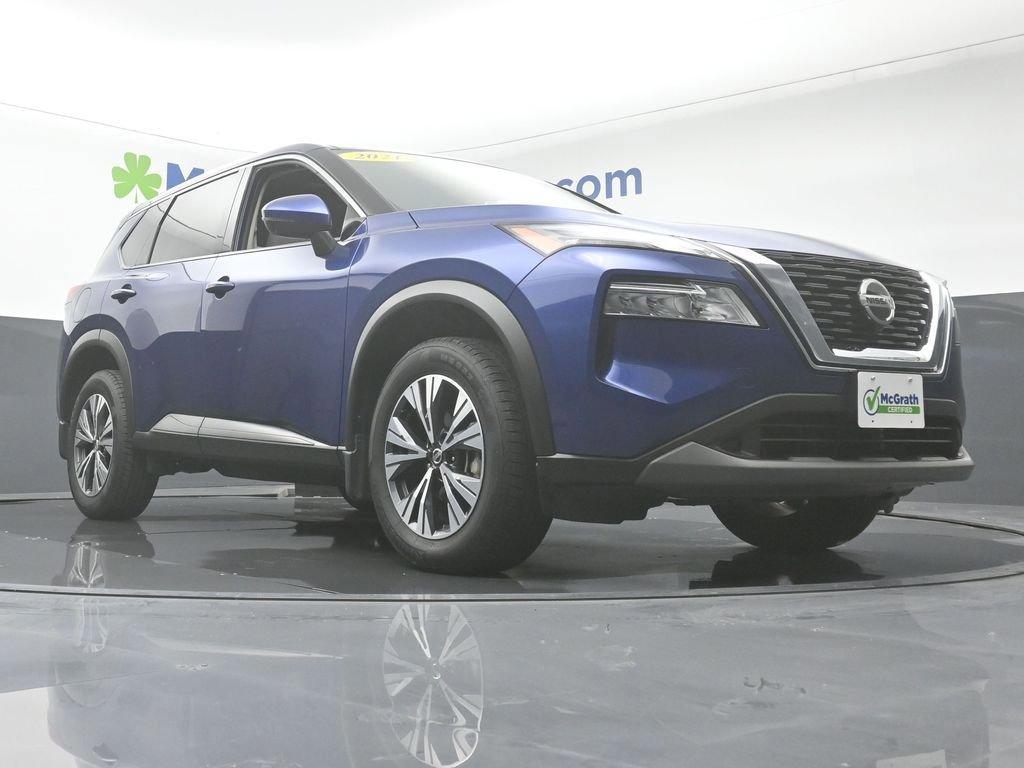 2021 Nissan Rogue Vehicle Photo in Marion, IA 52302