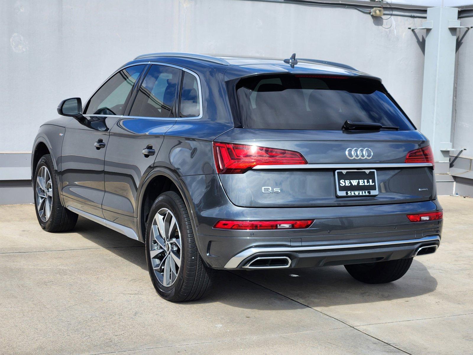 2024 Audi Q5 Vehicle Photo in SUGAR LAND, TX 77478