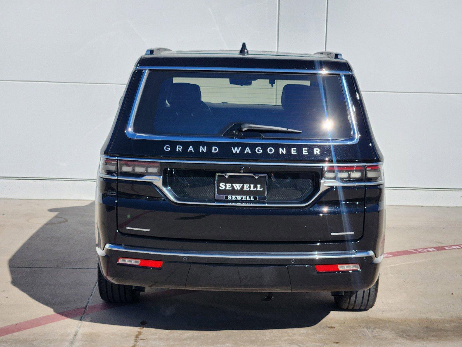 2023 Jeep Grand Wagoneer Vehicle Photo in GRAPEVINE, TX 76051-8302