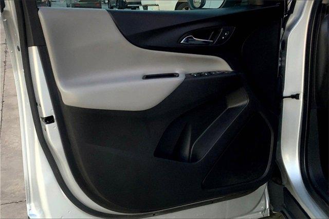 2020 Chevrolet Equinox Vehicle Photo in TOPEKA, KS 66609-0000