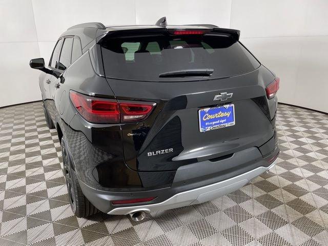 2025 Chevrolet Blazer Vehicle Photo in PHOENIX, AZ 85014-3381