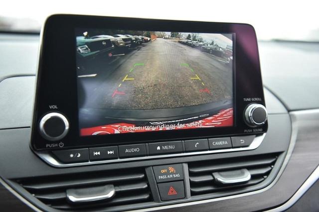 2024 Nissan Altima Vehicle Photo in Ballwin, MO 63011