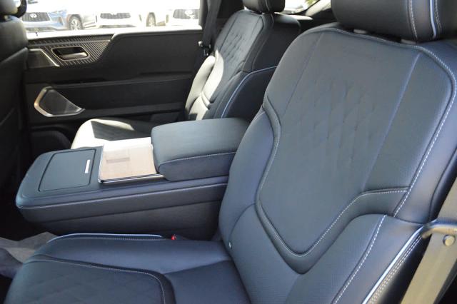 2025 INFINITI QX80 Vehicle Photo in Houston, TX 77090