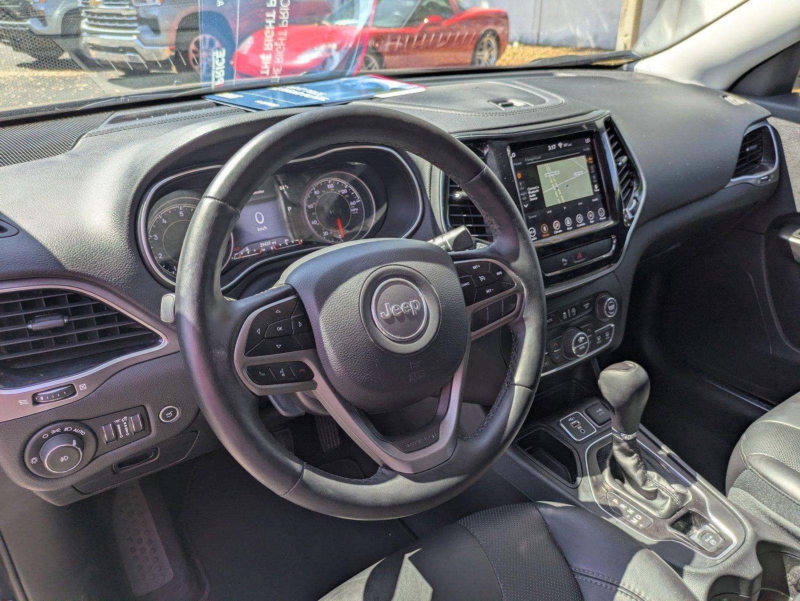 2019 Jeep Cherokee Vehicle Photo in GREENACRES, FL 33463-3207
