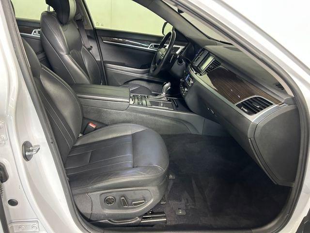 2017 Genesis G80 Vehicle Photo in MEDINA, OH 44256-9631