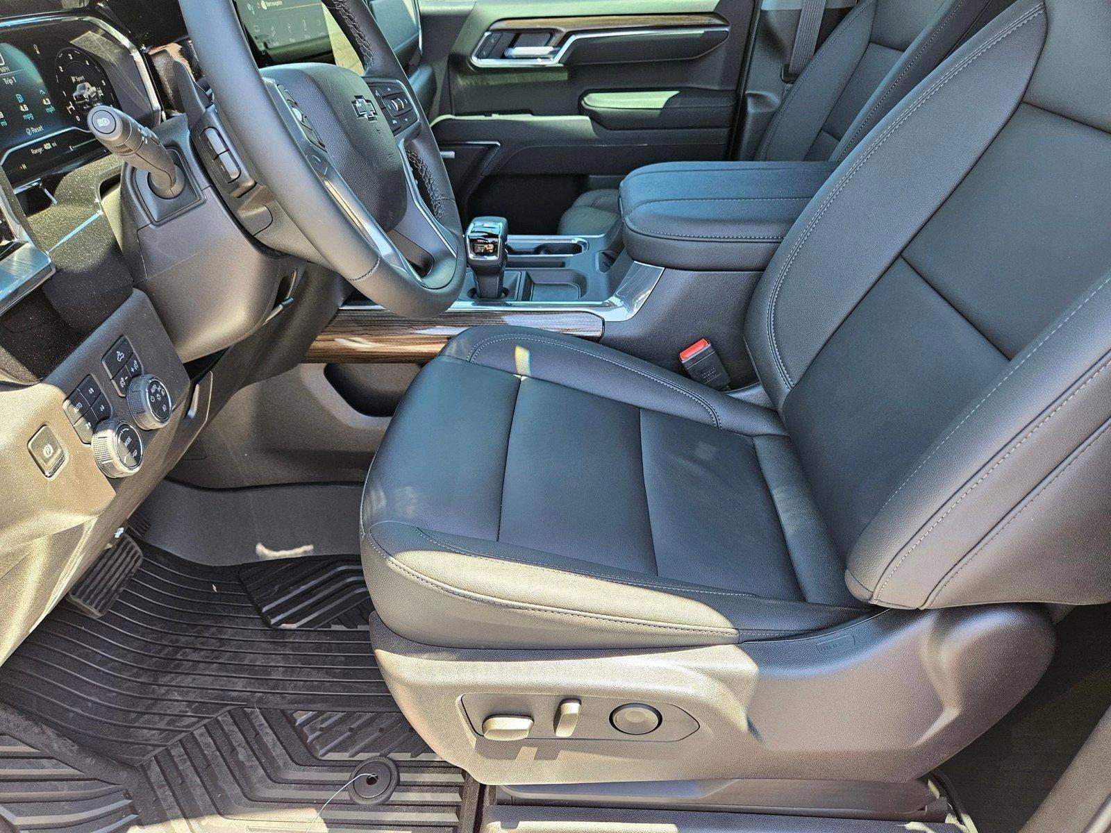 2025 Chevrolet Silverado 1500 Vehicle Photo in PEORIA, AZ 85382-3715