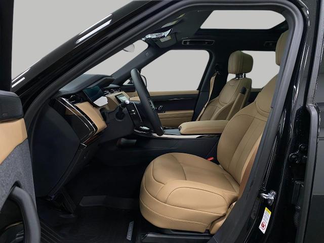 2025 Range Rover Sport Vehicle Photo in Appleton, WI 54913