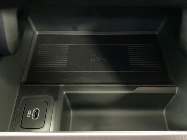 2026 Range Rover Velar Vehicle Photo in Appleton, WI 54913