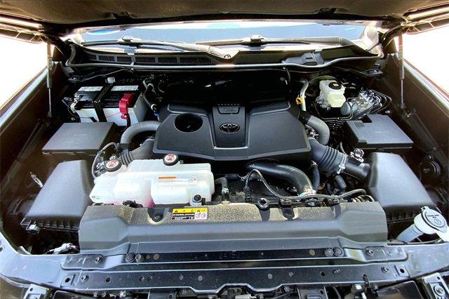 2024 Toyota Tundra 4WD Vehicle Photo in KANSAS CITY, MO 64114-4545