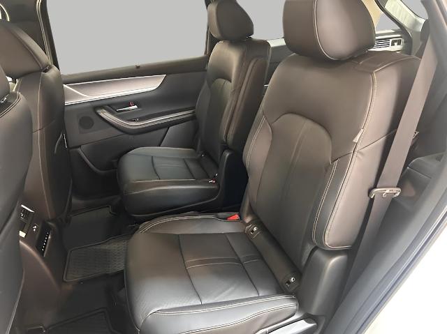 2025 Mazda CX-90 Vehicle Photo in Green Bay, WI 54304