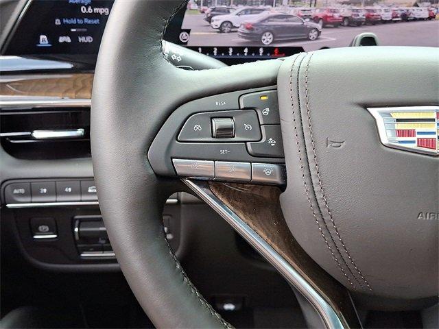 2024 Cadillac Escalade ESV Vehicle Photo in ALLENTOWN, PA 18103-7399