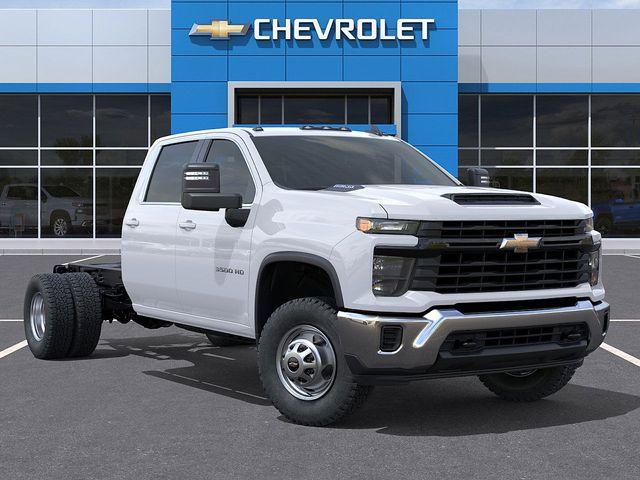 2025 Chevrolet Silverado 3500 HD Chassis Cab Vehicle Photo in PAWLING, NY 12564-3219