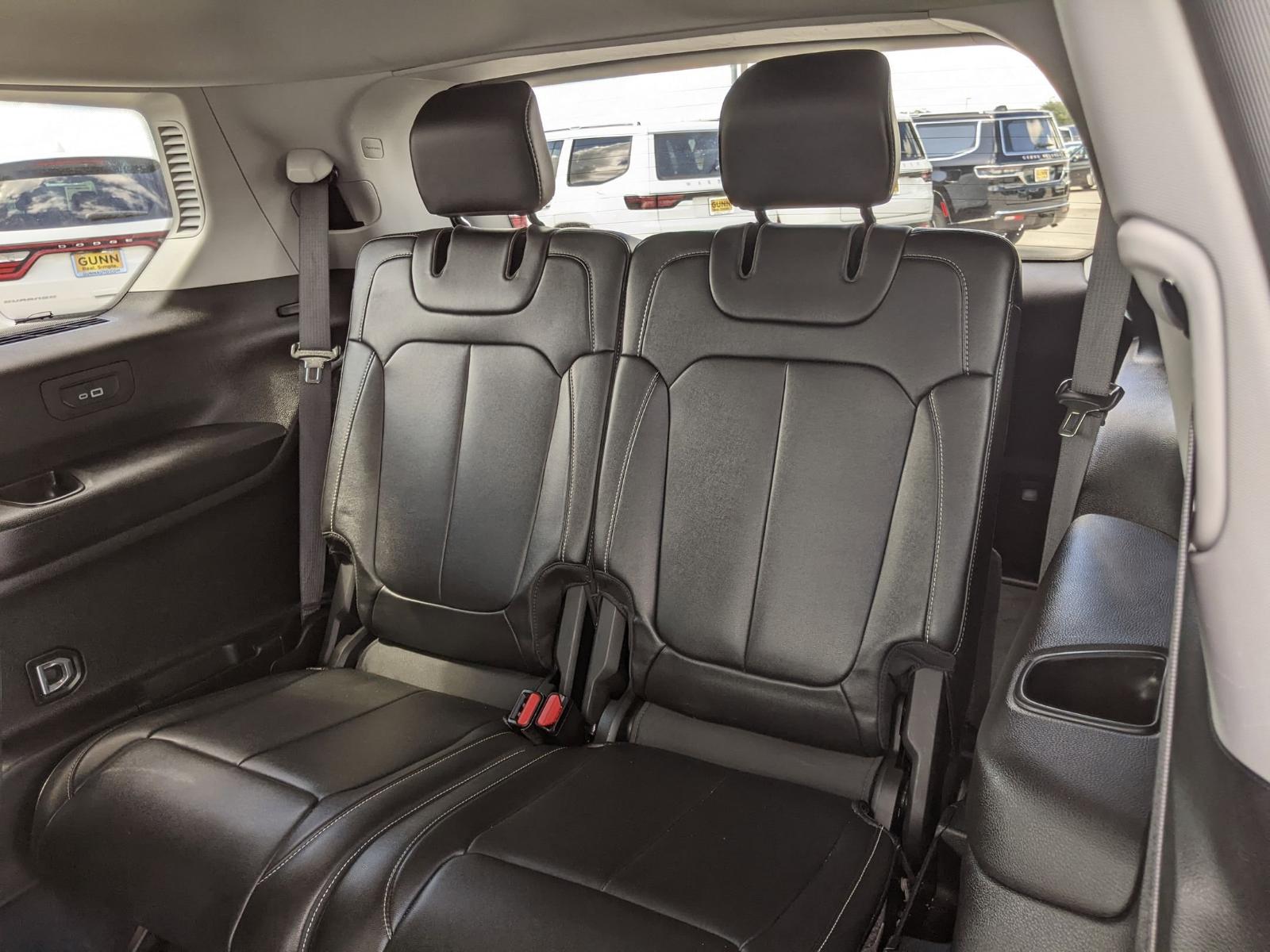 2023 Jeep Grand Cherokee L Vehicle Photo in Seguin, TX 78155