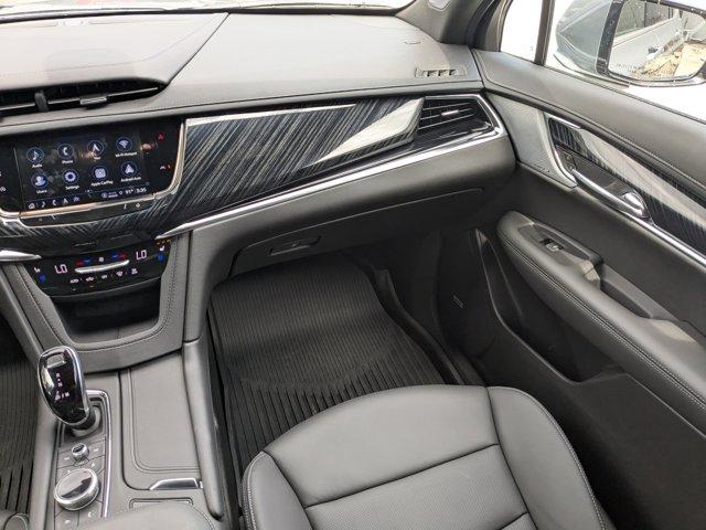 2025 Cadillac XT6 Vehicle Photo in BRUNSWICK, GA 31525-1881