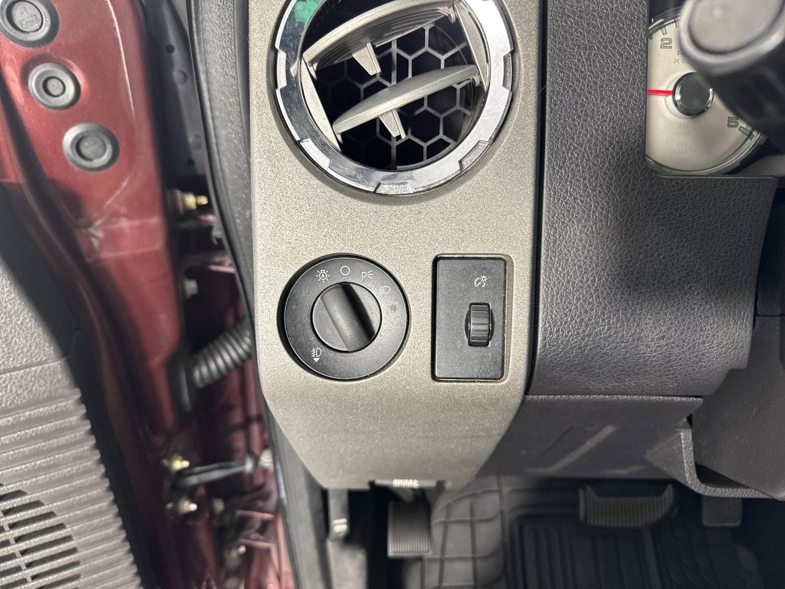 2010 Ford Super Duty F-250 SRW Vehicle Photo in GEORGETOWN, TX 78626-7508