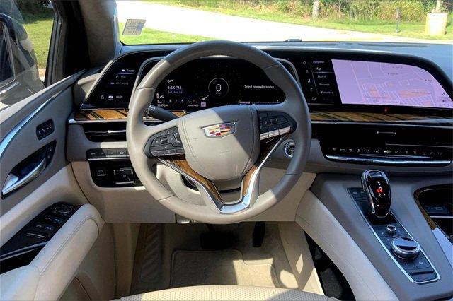 2023 Cadillac Escalade Vehicle Photo in KANSAS CITY, MO 64114-4545