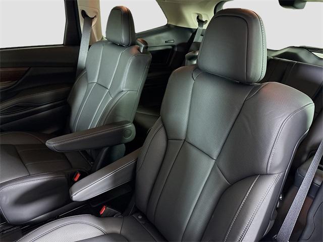 2023 Subaru Ascent Vehicle Photo in Puyallup, WA 98371