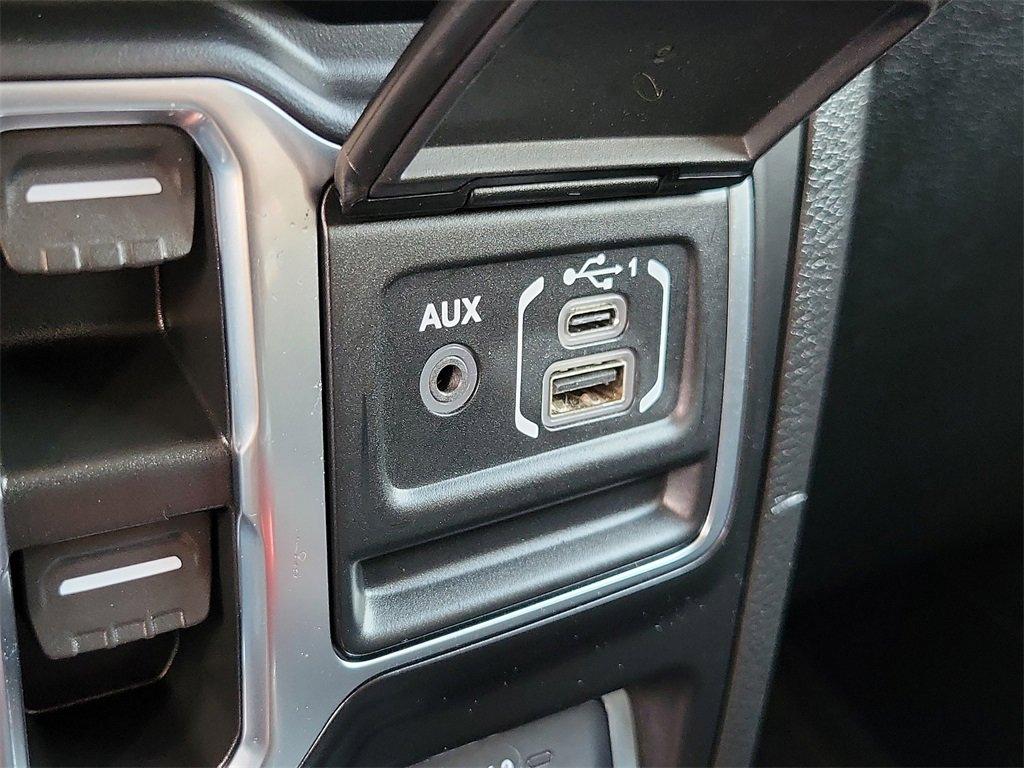 2021 Jeep Gladiator Vehicle Photo in Muncy, PA 17756