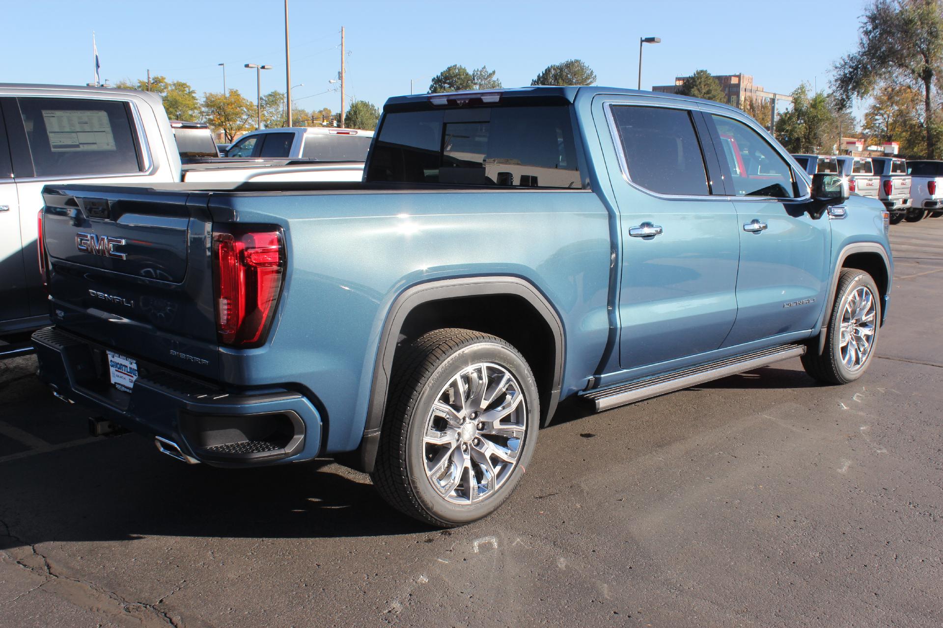 2025 GMC Sierra 1500 Vehicle Photo in AURORA, CO 80012-4011