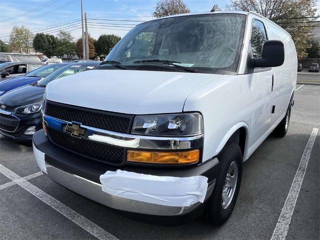 2025 Chevrolet Express Cargo 2500 Vehicle Photo in ALCOA, TN 37701-3235