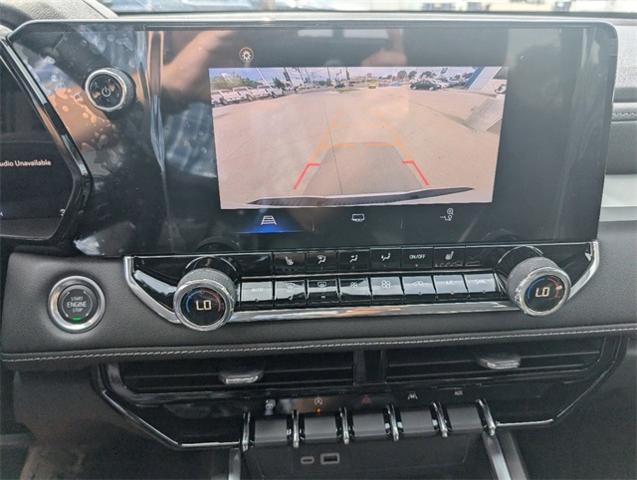 2024 Chevrolet Colorado Vehicle Photo in ENGLEWOOD, CO 80113-6708