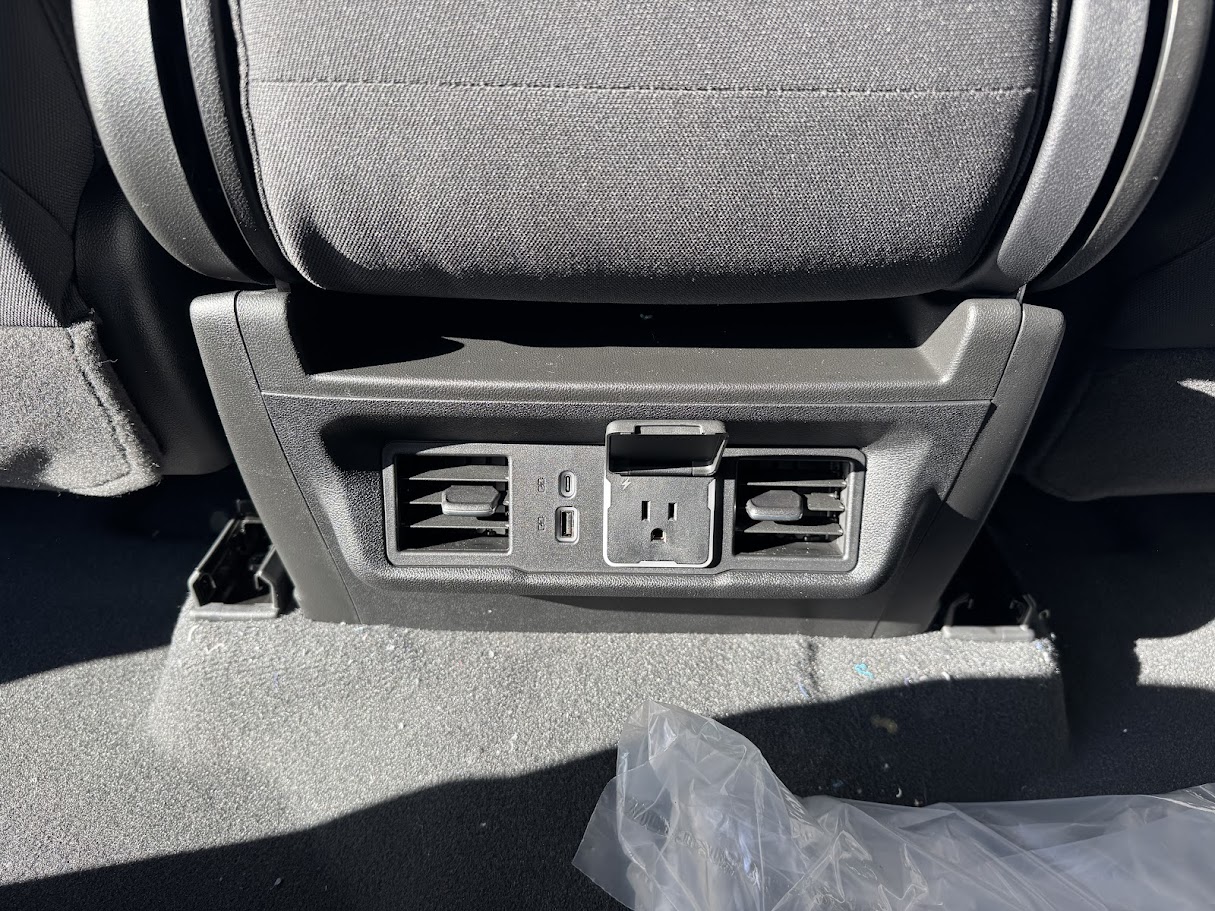 2025 Chevrolet Silverado 1500 Vehicle Photo in BOONVILLE, IN 47601-9633